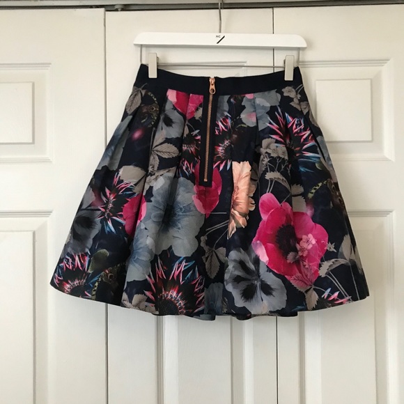 SOLD Ted Baker Poppy Print Floral Skirt - Picture 8 of 11